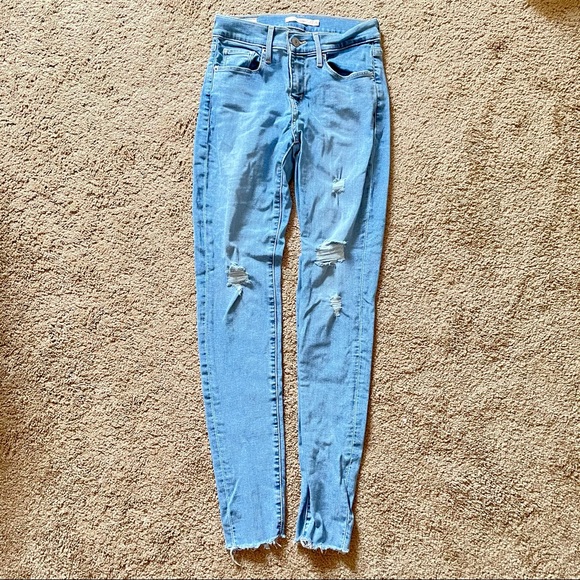 Levi’s Curvy Skinny Jean - Picture 3 of 6